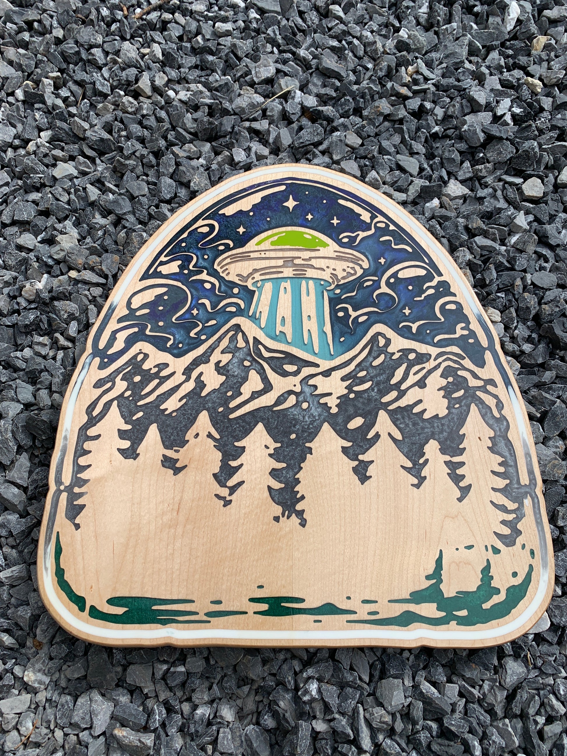 UFO - Thread & Resin