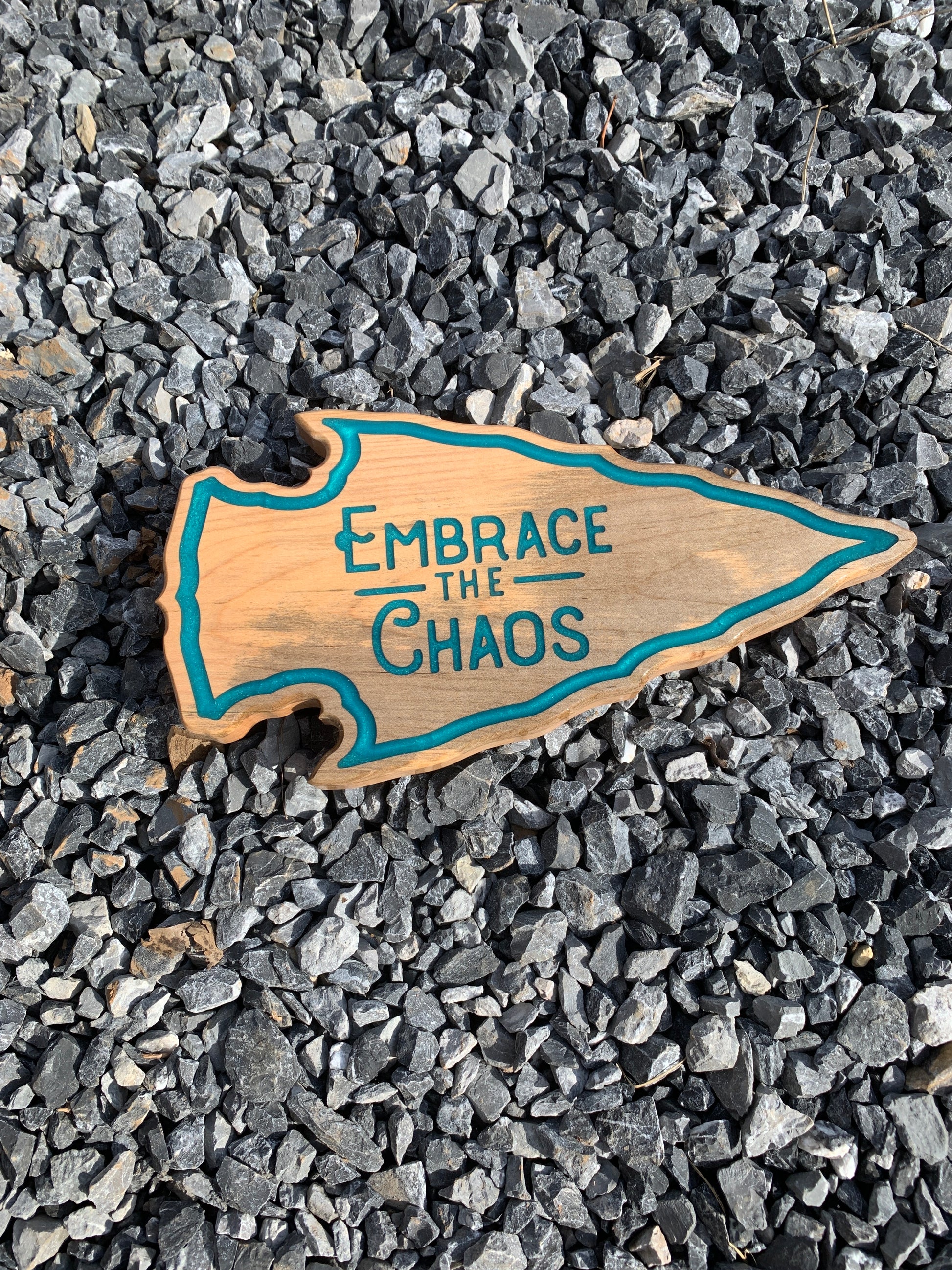 Embrace the chaos - Thread & Resin